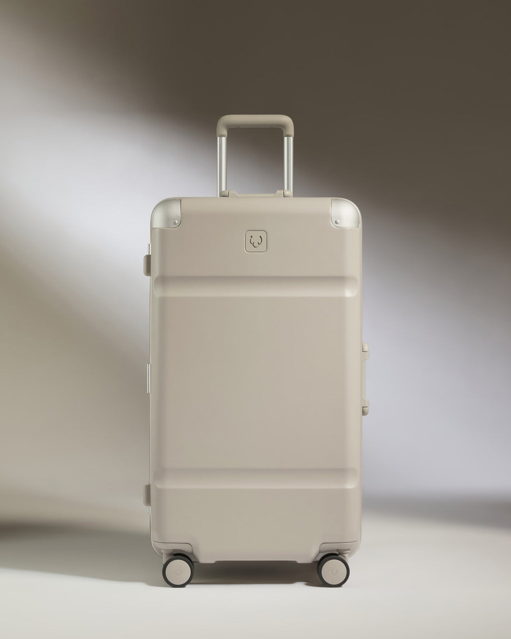 Trunk Suitcase in Sandstone - Heritage Stripe