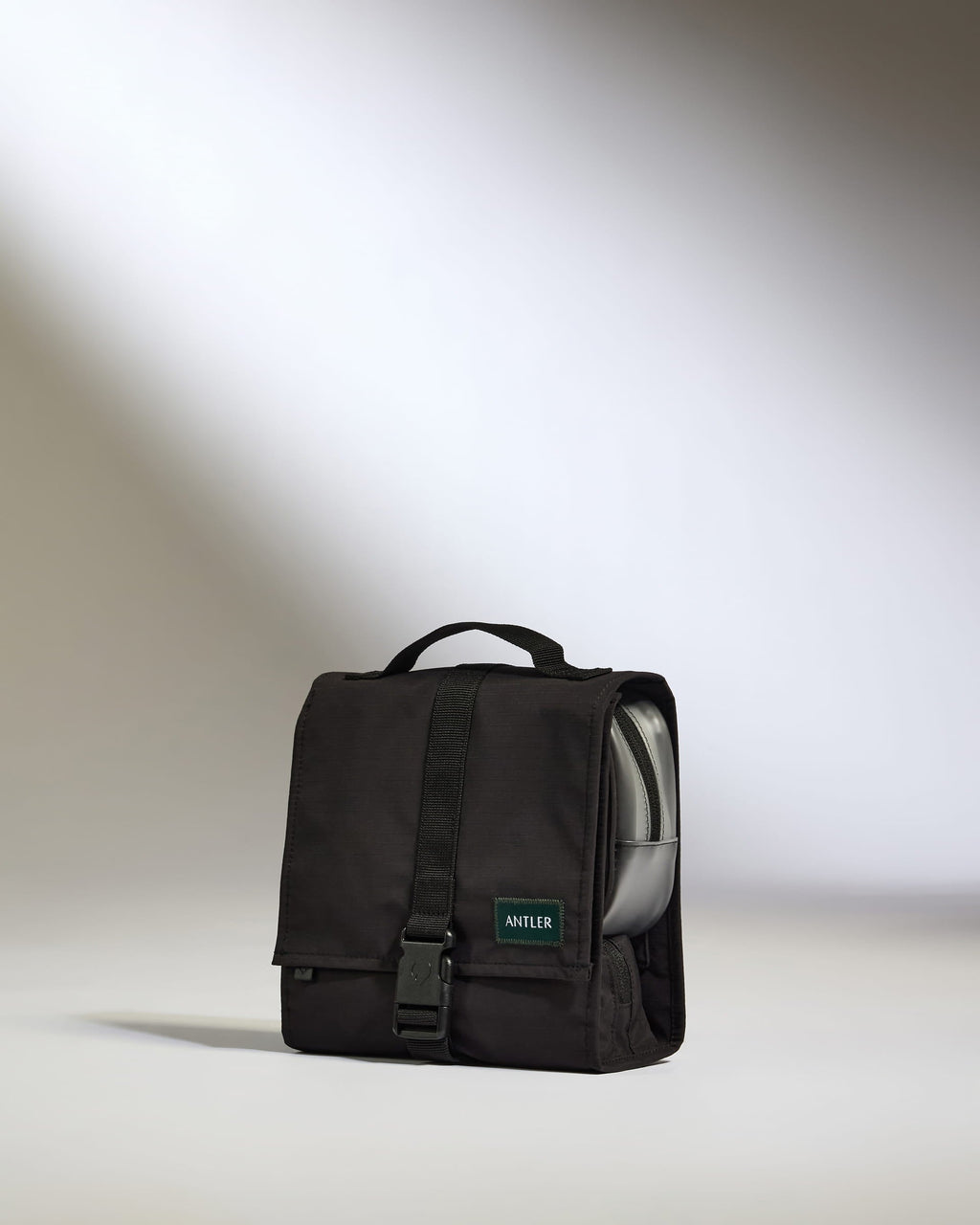 Essential Hanging Wash Bag in Black