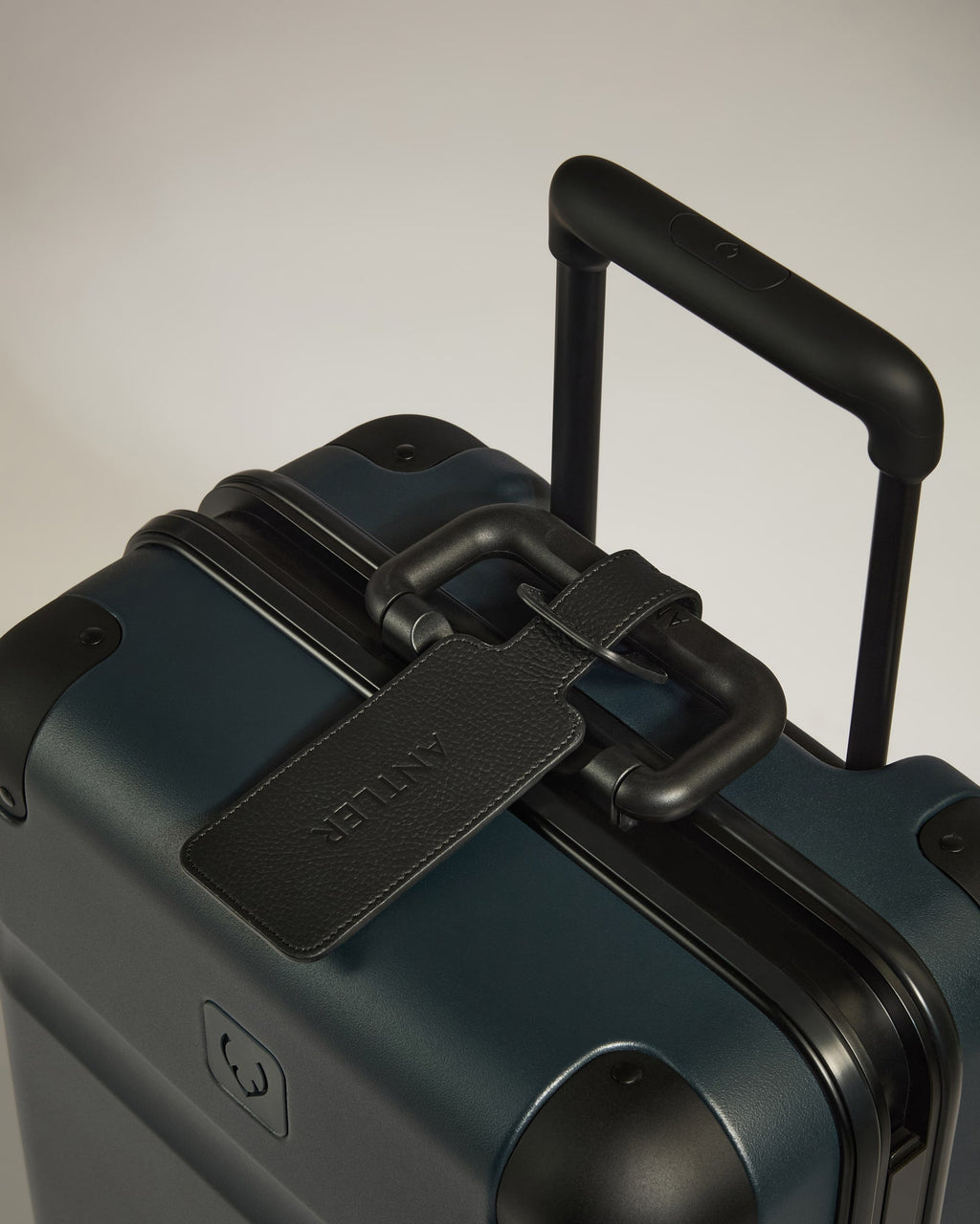 Luggage Tag in Black Leather - Heritage