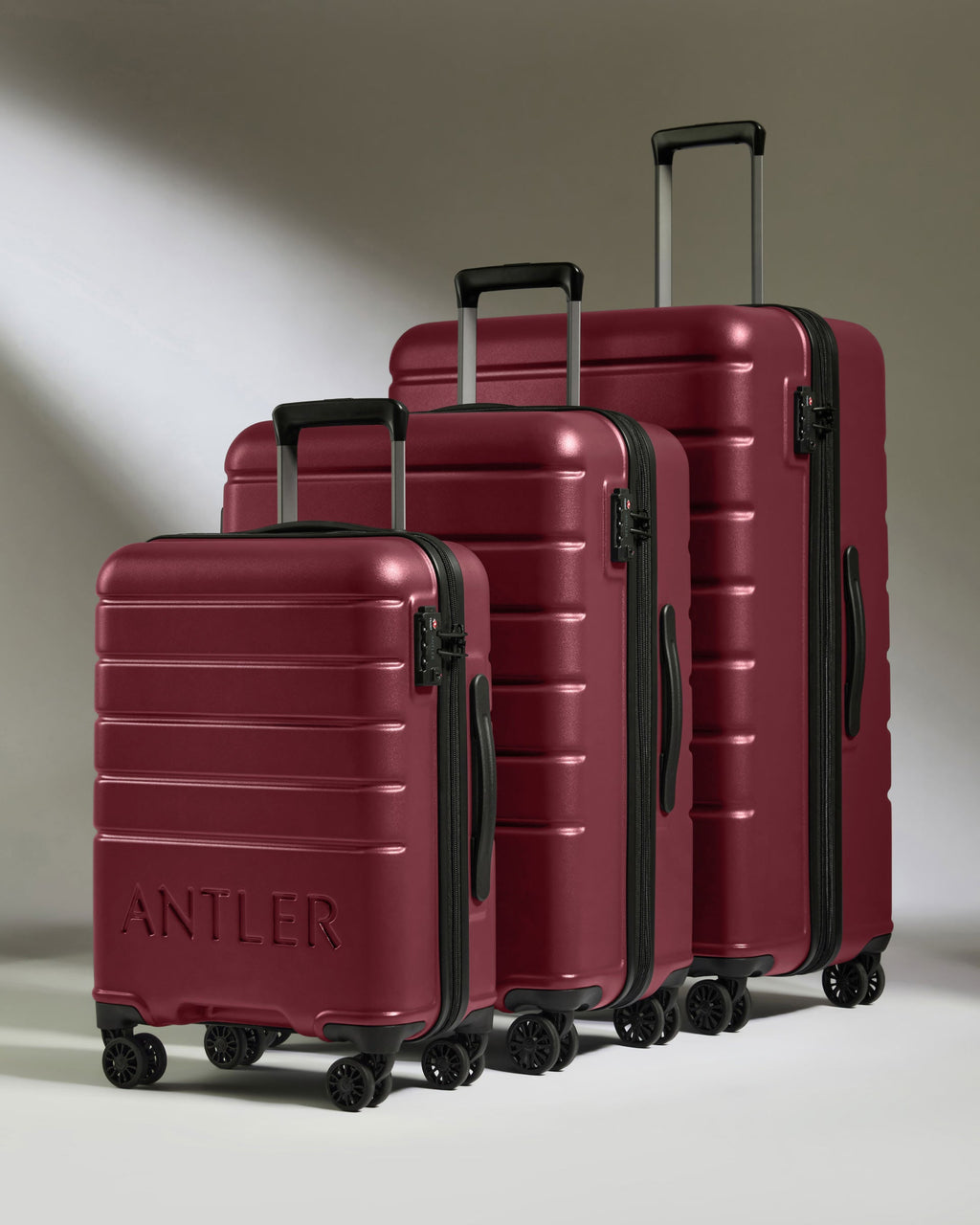Suitcase Set in Rich Red - Logo