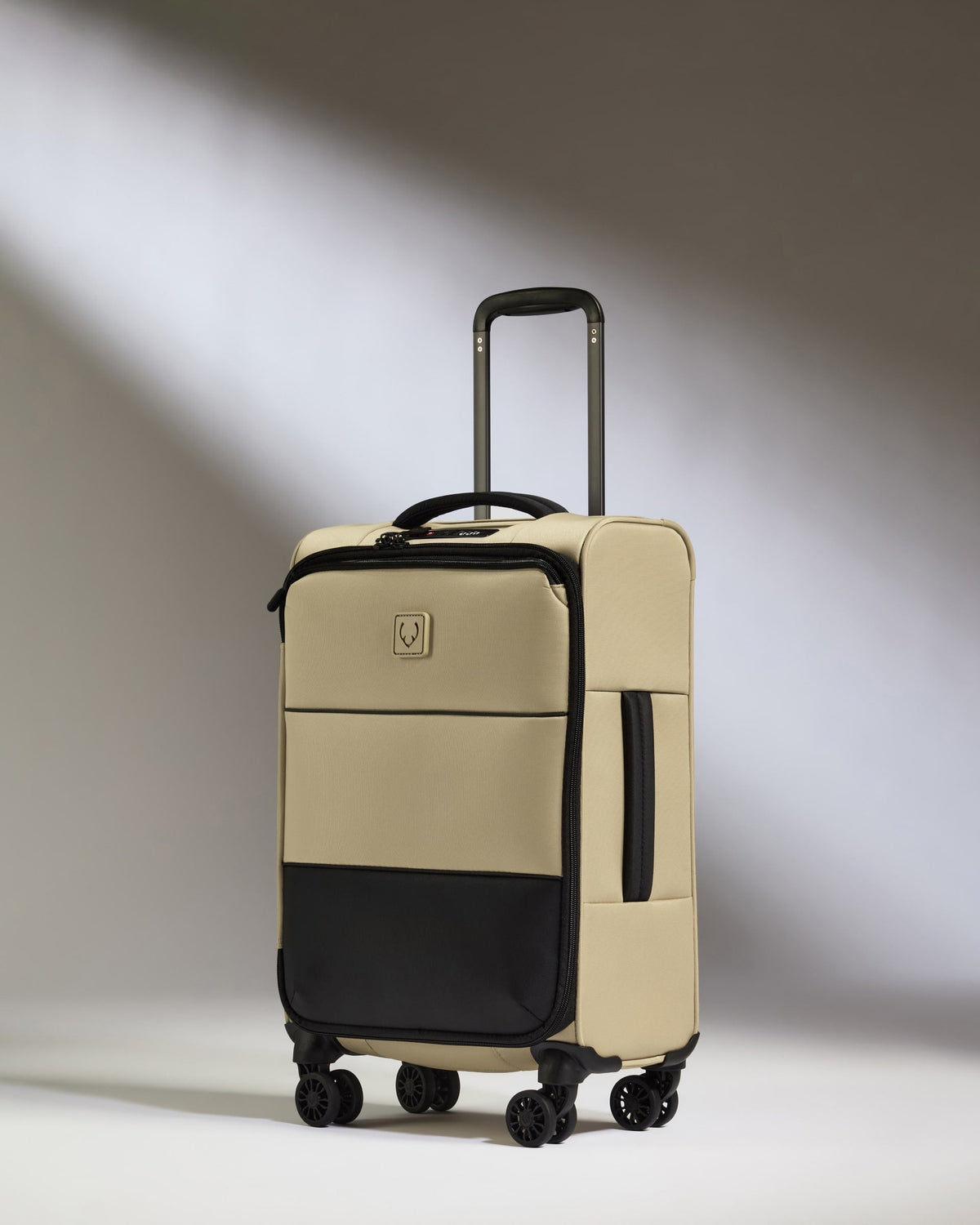 Lightest Suitcase Set in Sand - Soft Stripe 2.0
