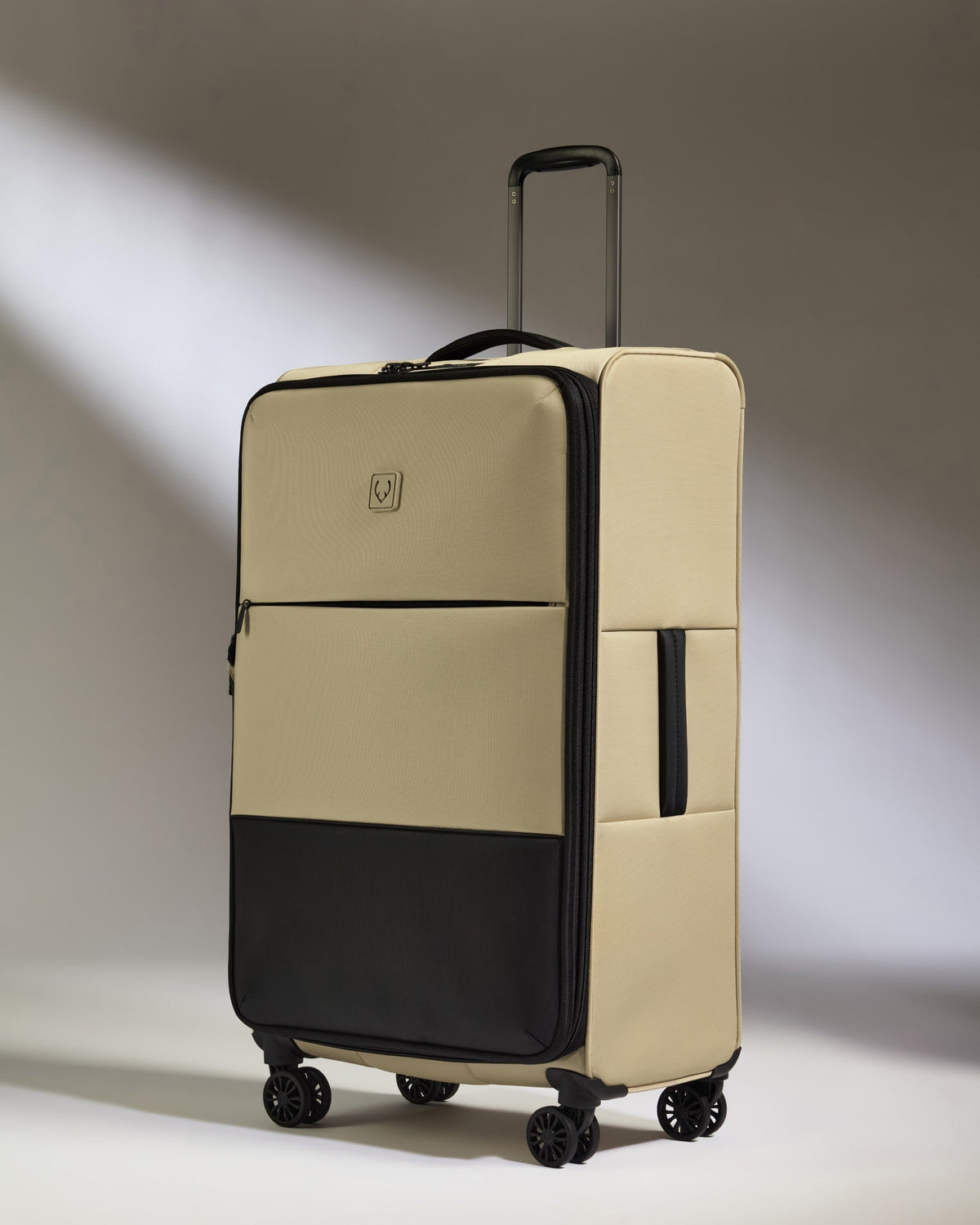 Lightest Suitcase Set in Sand - Soft Stripe 2.0