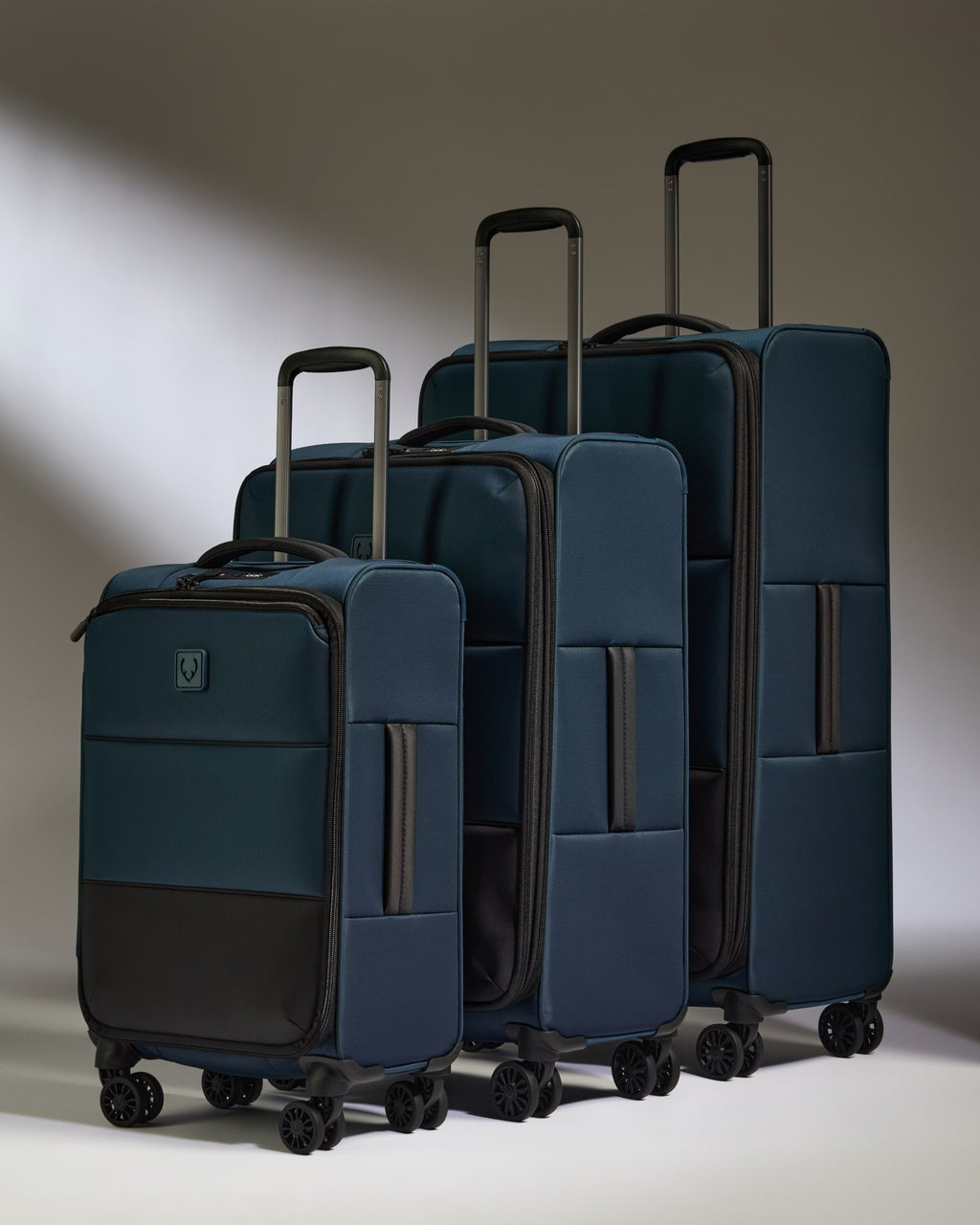 Lightest Suitcase Set in Indigo Blue - Soft Stripe 2.0