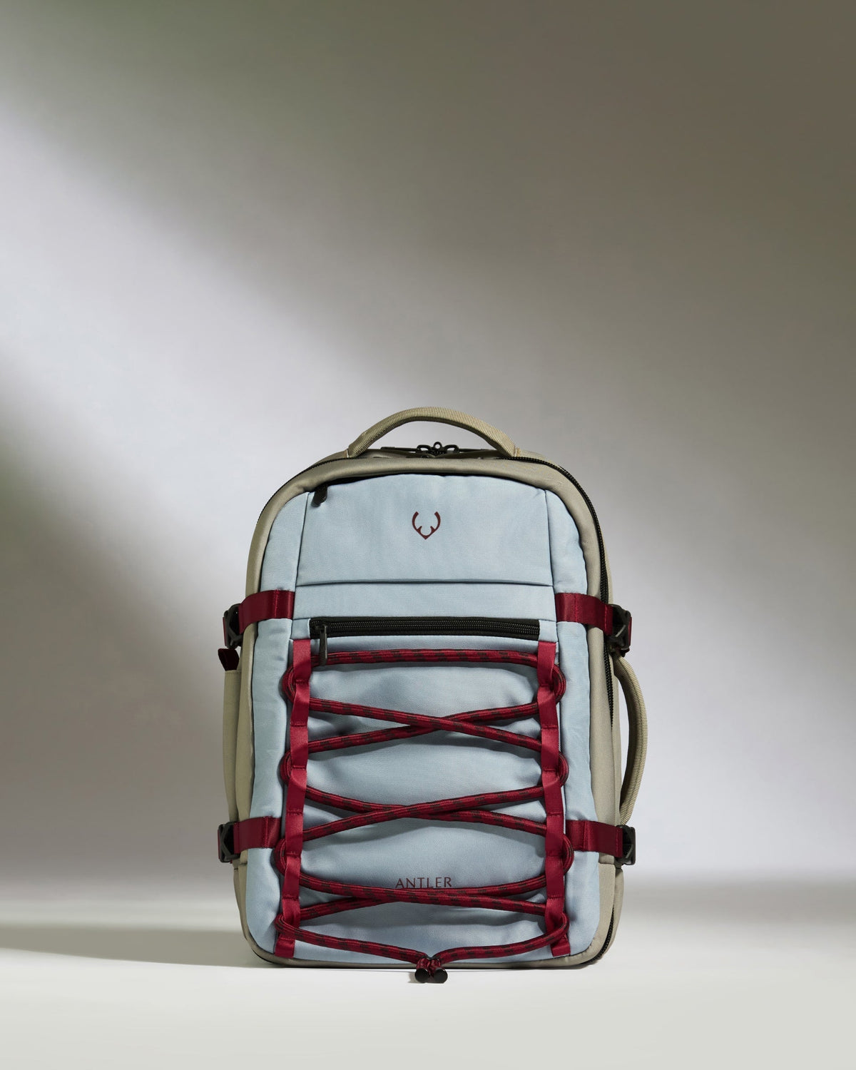 Discovery 28L Backpack in Mist Blue