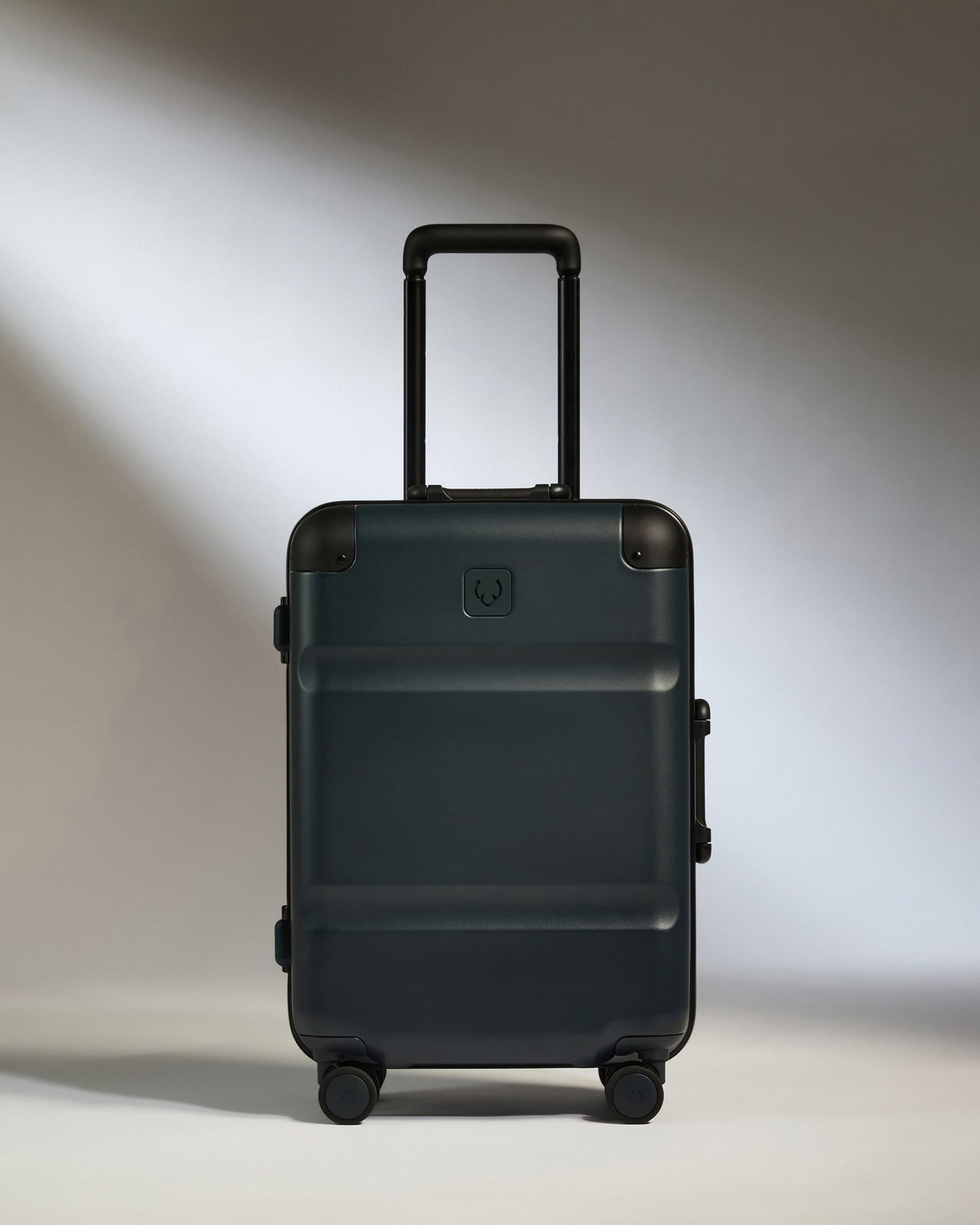 Cabin Suitcase in Basalt Navy - Heritage Stripe