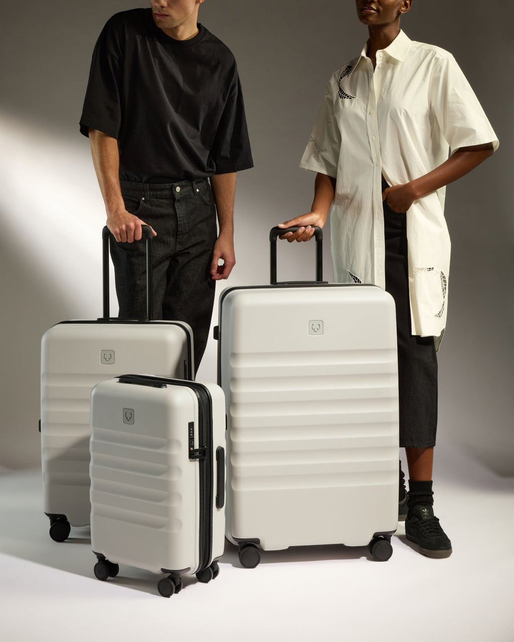 Expandable Cabin Suitcase Set in Taupe - Icon Stripe