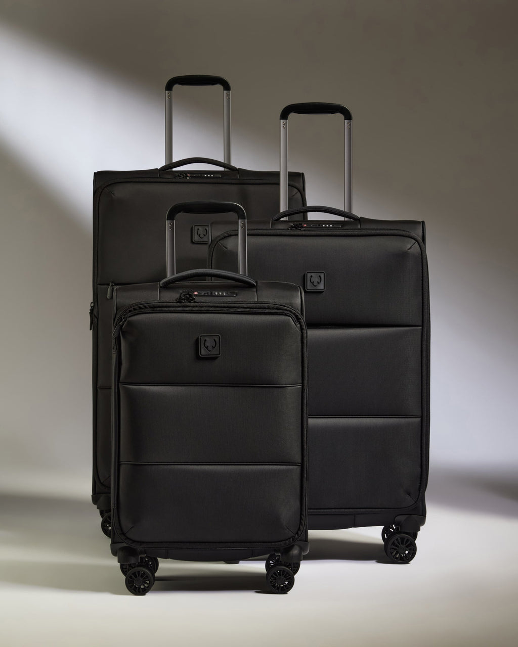 Lightest Suitcase Set in Black - Soft Stripe 2.0