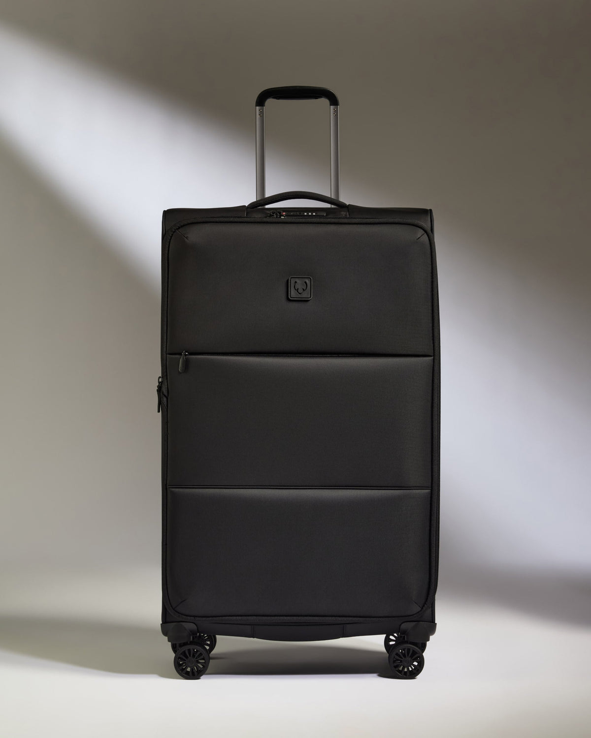 Lightest Large Suitcase in Black - Soft Stripe 2.0