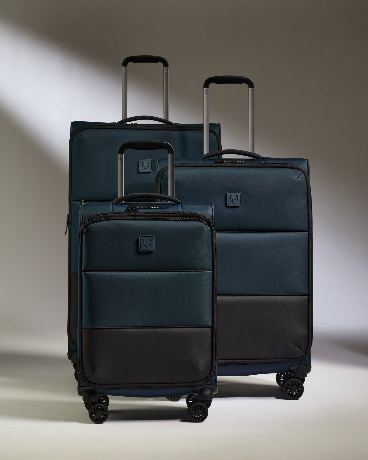 Lightest Suitcase Set in Indigo Blue - Soft Stripe 2.0