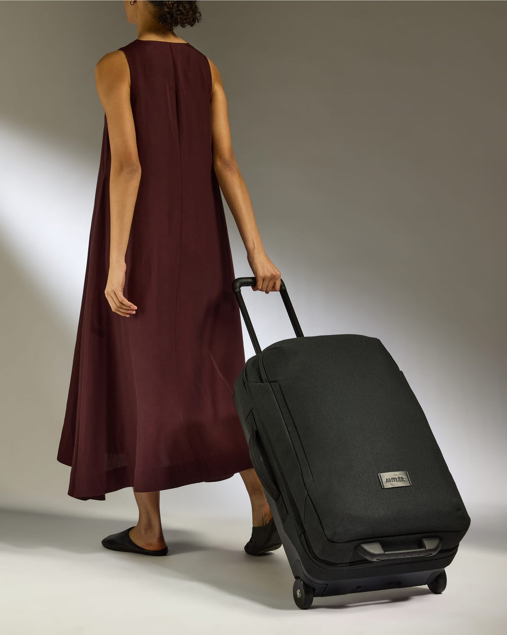 Antler Weave Wheeled Duffel in Black