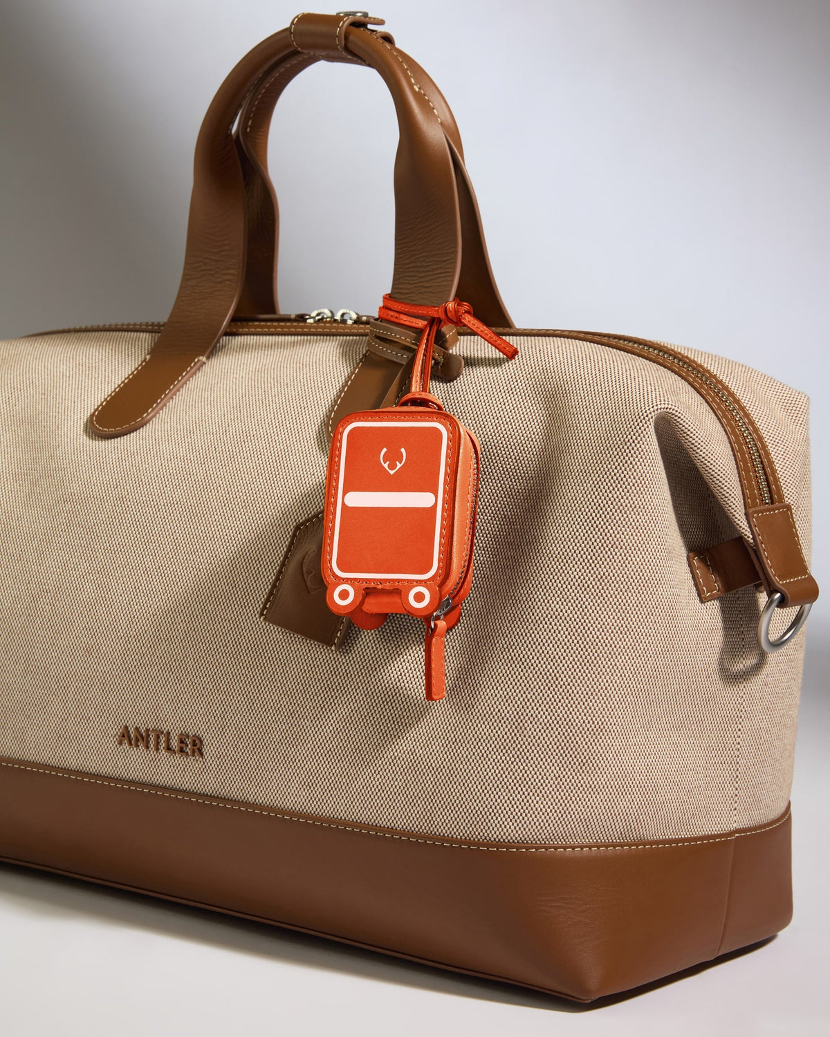 Heritage Leather AirPods Case in Coral