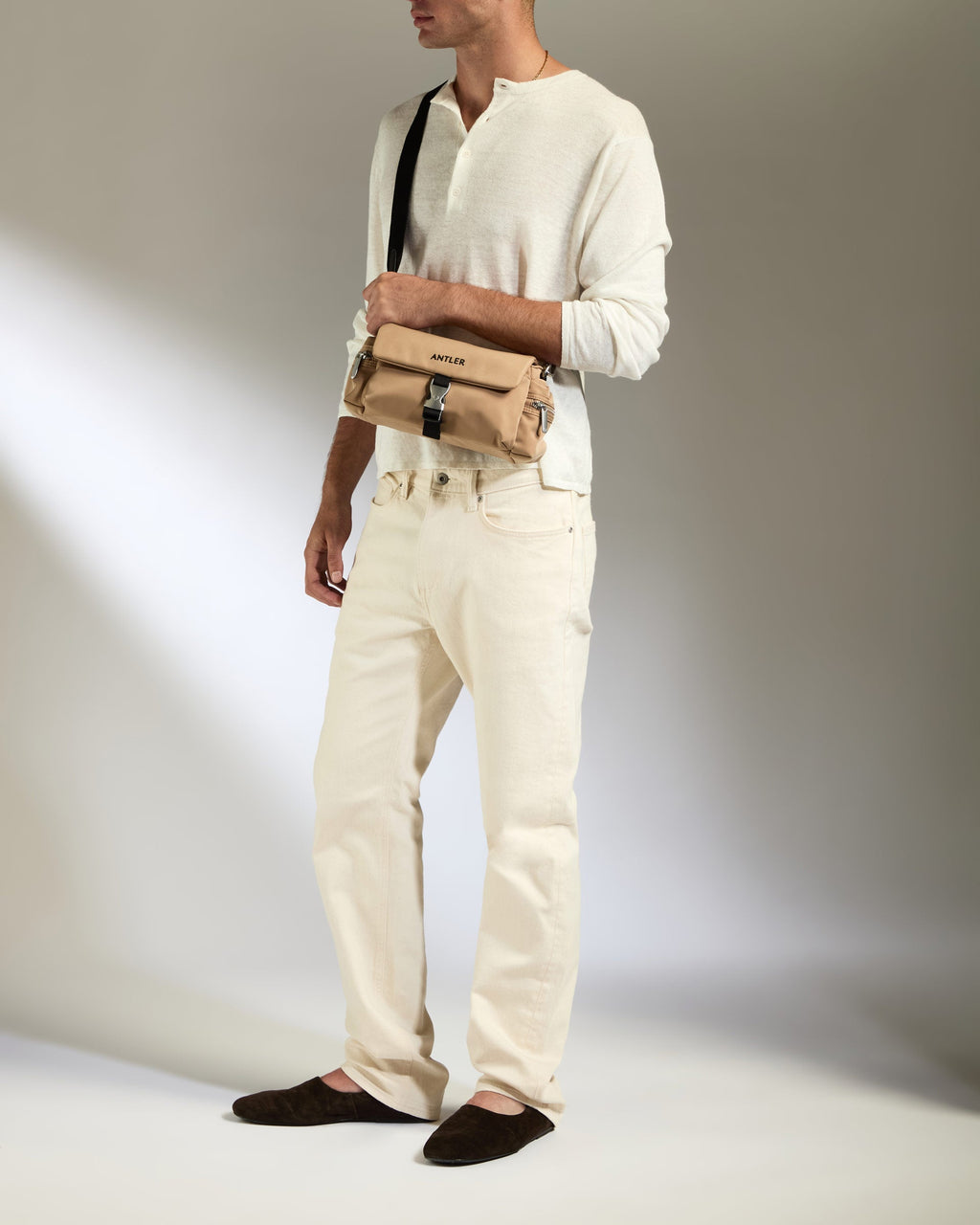 Icon Mini Messenger in Sand