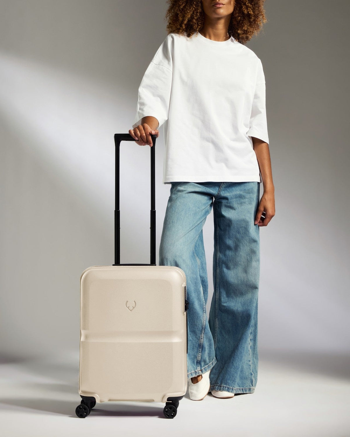 Cabin Suitcase in Warm Taupe - Single Stripe