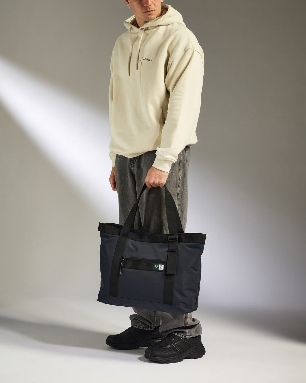 Essential Tote Bag in Navy