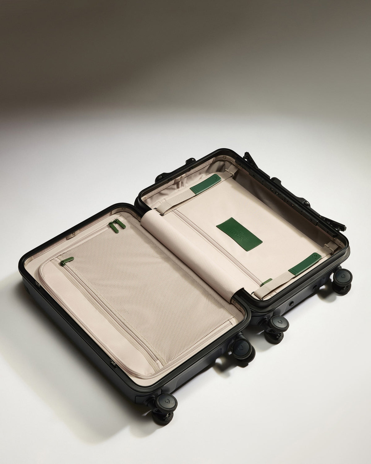 Cabin Suitcase in Basalt Navy - Heritage Stripe