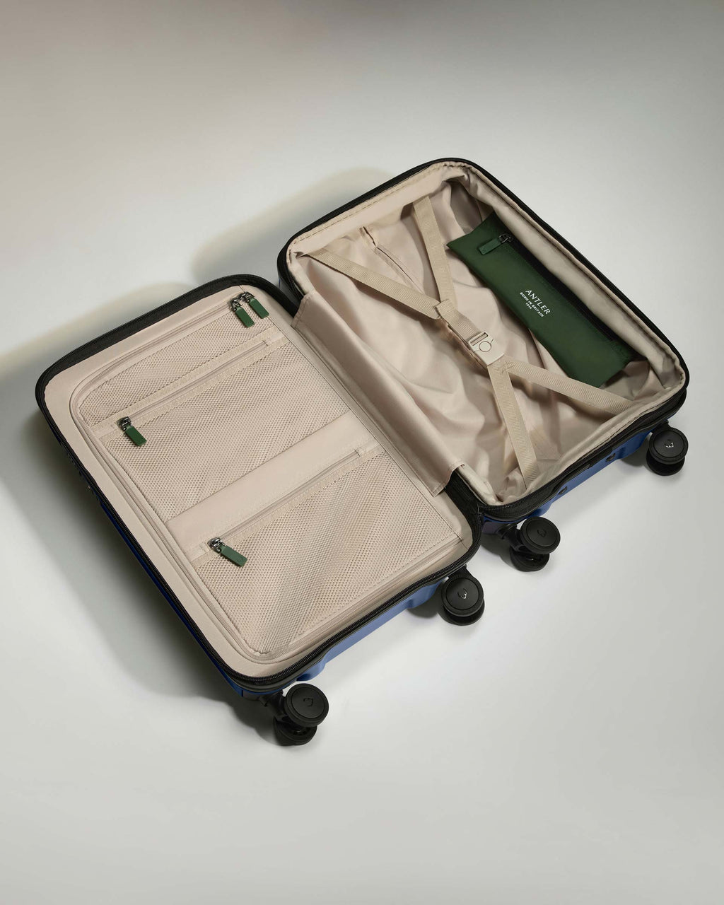 Expandable Cabin Suitcase in Ocean Blue - Icon Stripe