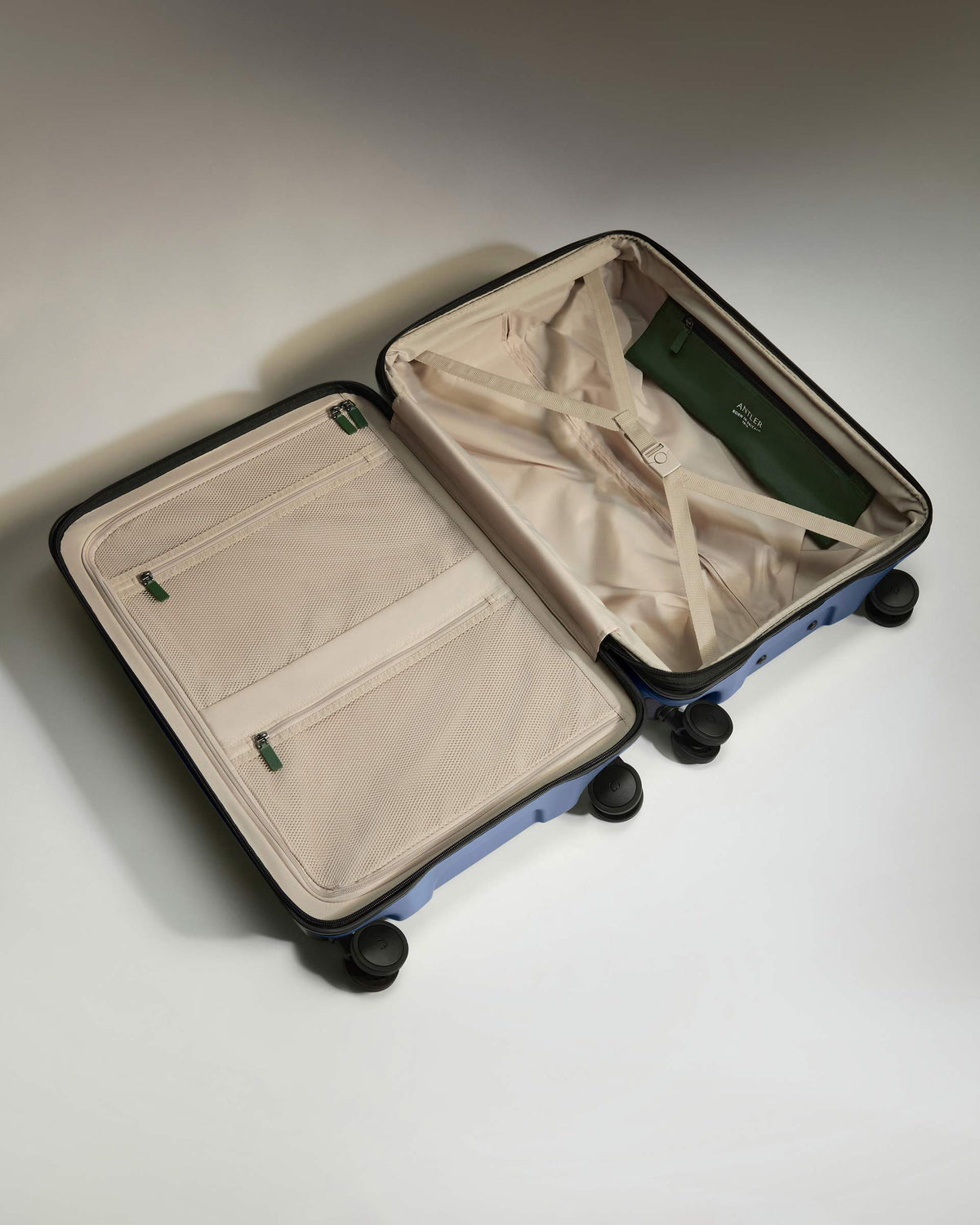 Medium Suitcase in Ocean Blue - Icon Stripe