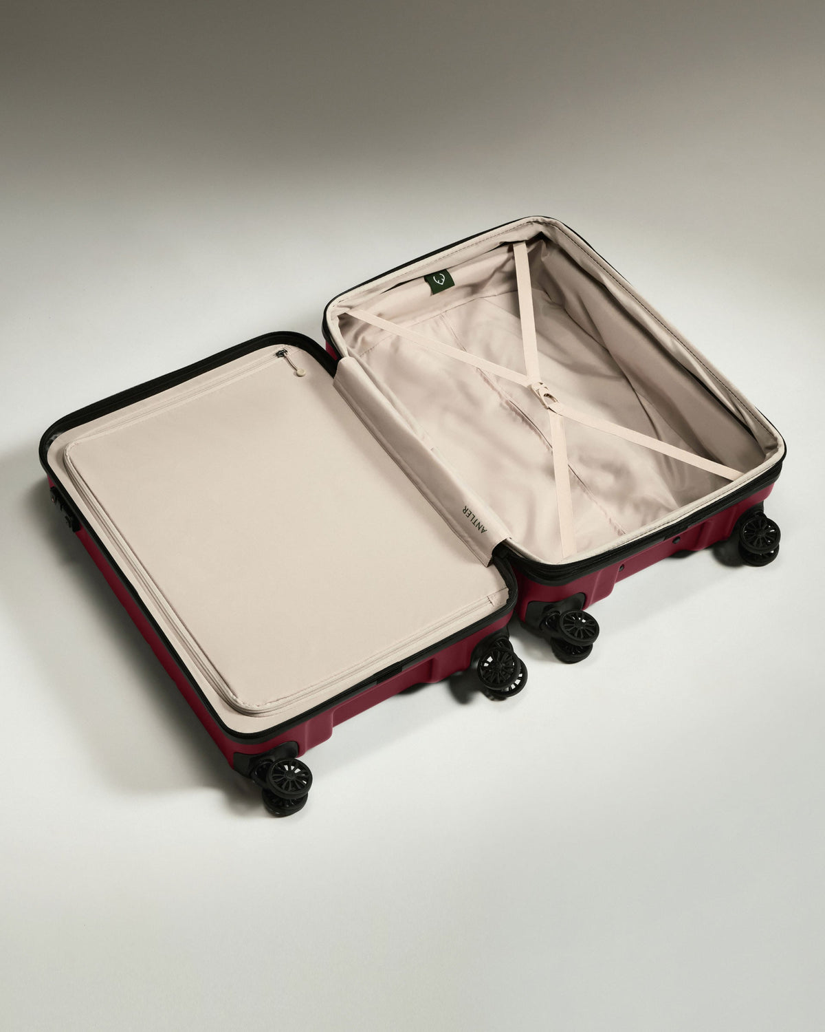 Medium Luggage in Rich Red - Logo