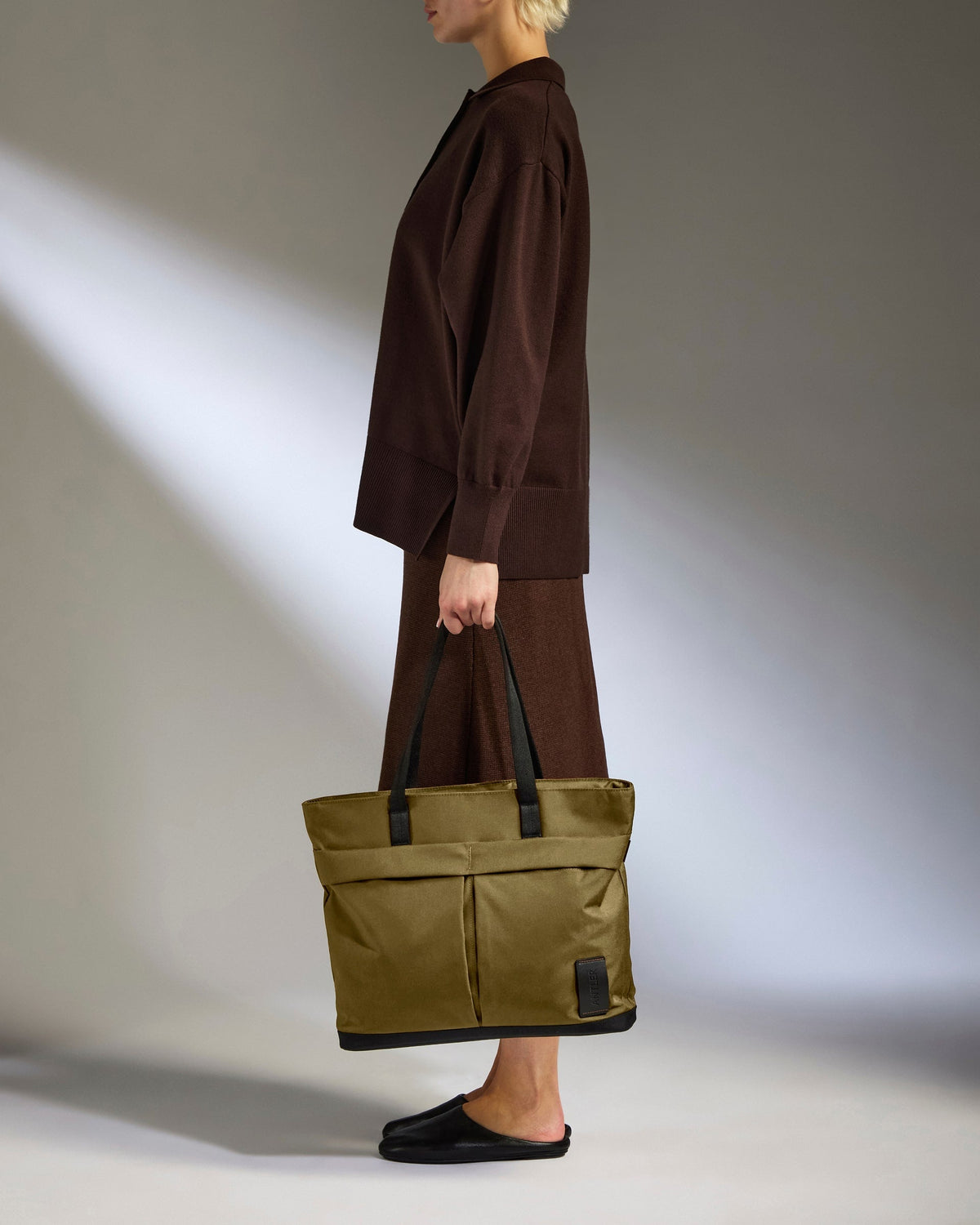 Urban Core Tote Bag in Olive Green