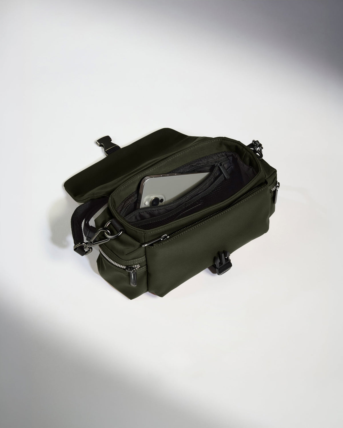 Icon Mini Messenger in Dark Khaki