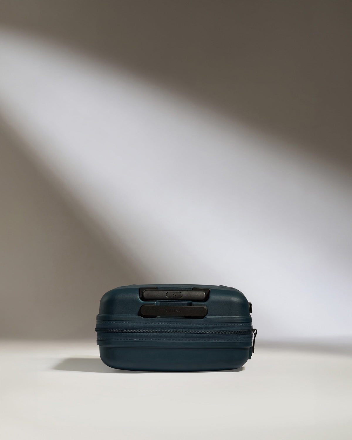 Cabin Suitcase in Indigo Blue - Single Stripe