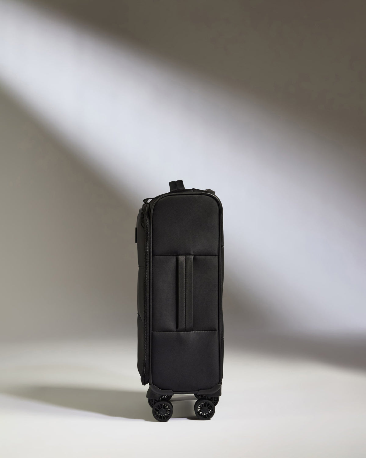 Lightest Cabin Suitcase in Black - Soft Stripe 2.0