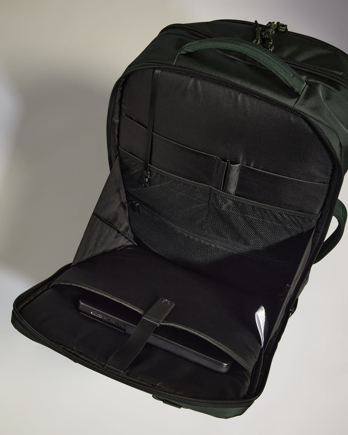 Discovery 60L Hybrid Duffle Backpack in Dark Forest Green