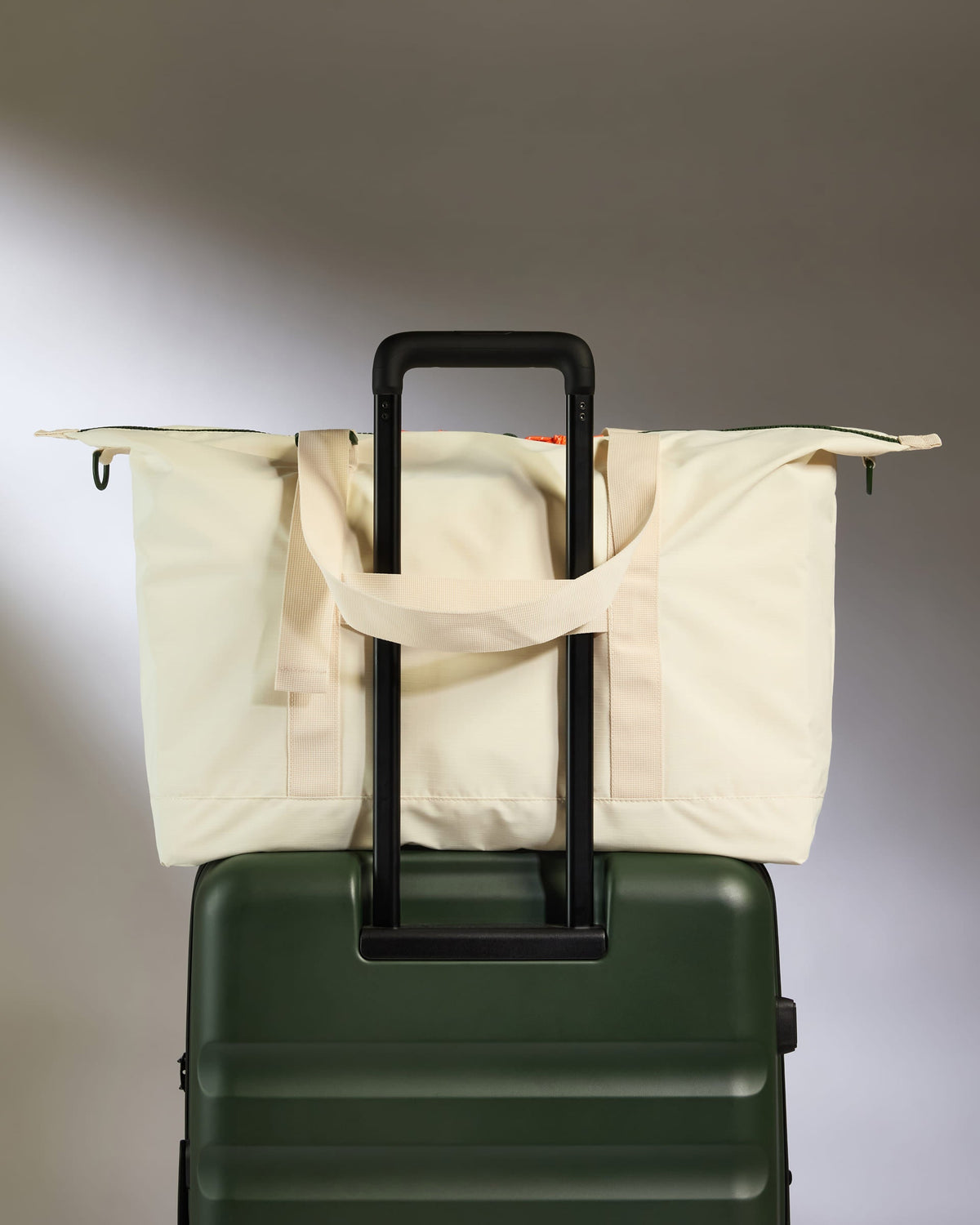 Essential Weekender Bag in Stone
