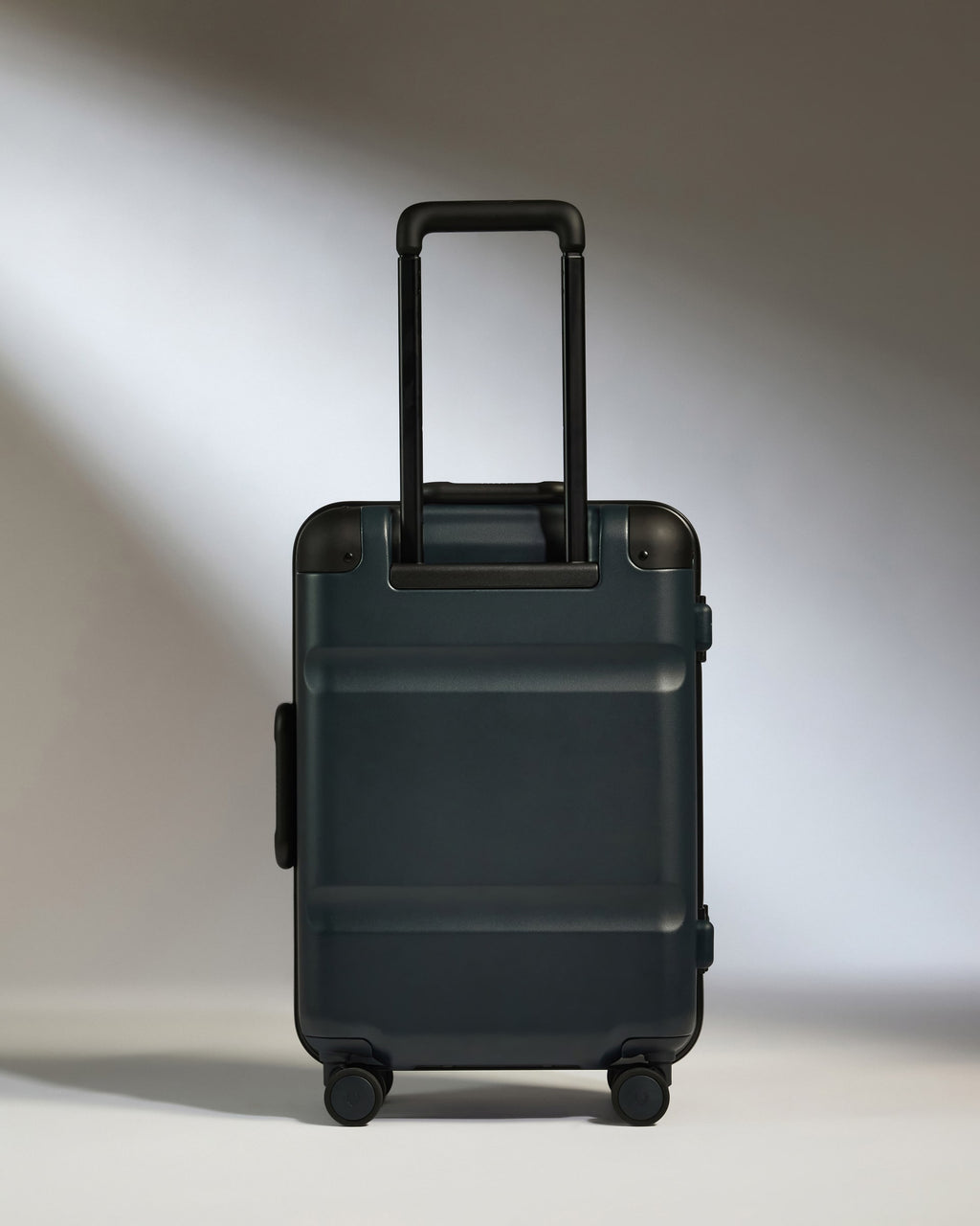 Cabin Suitcase in Basalt Navy - Heritage Stripe