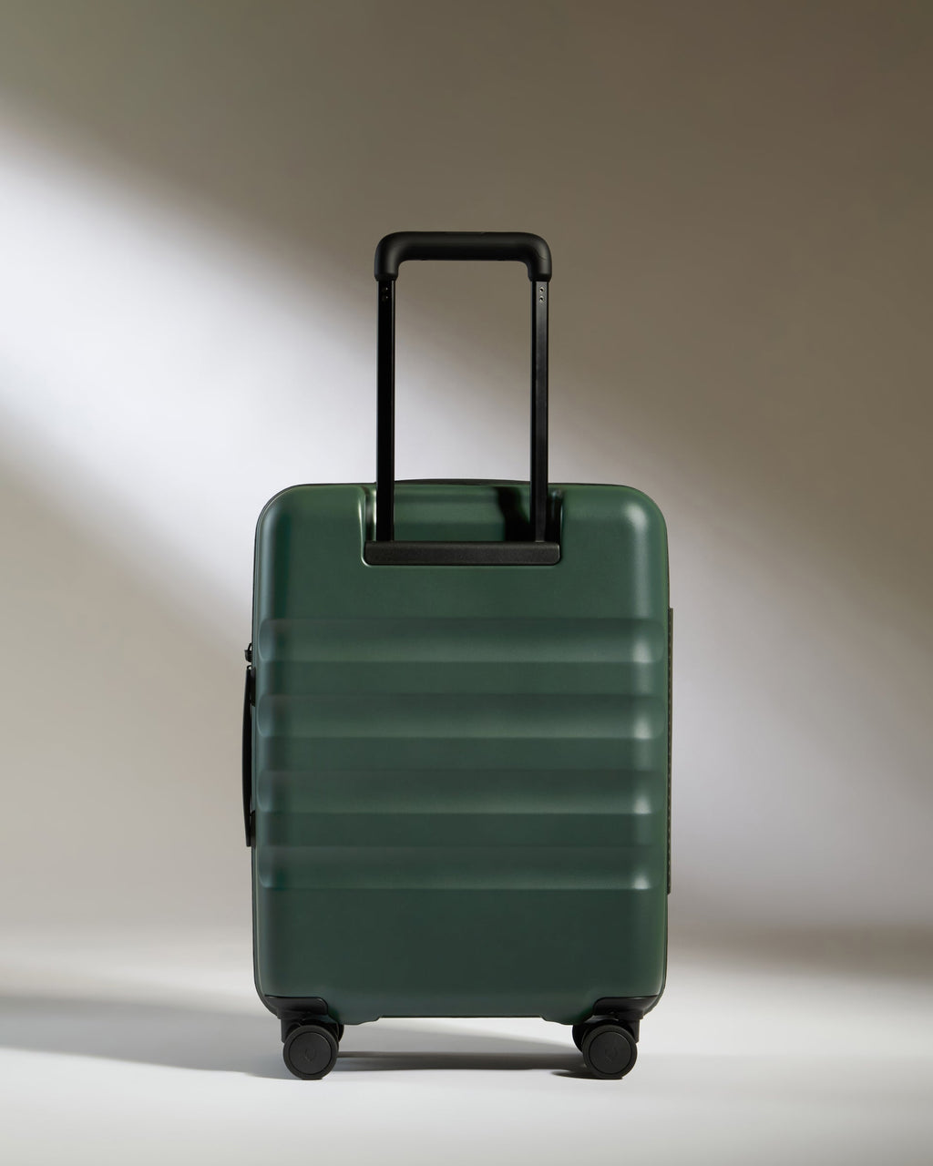 Cabin Suitcase in Antler Green - Icon Stripe