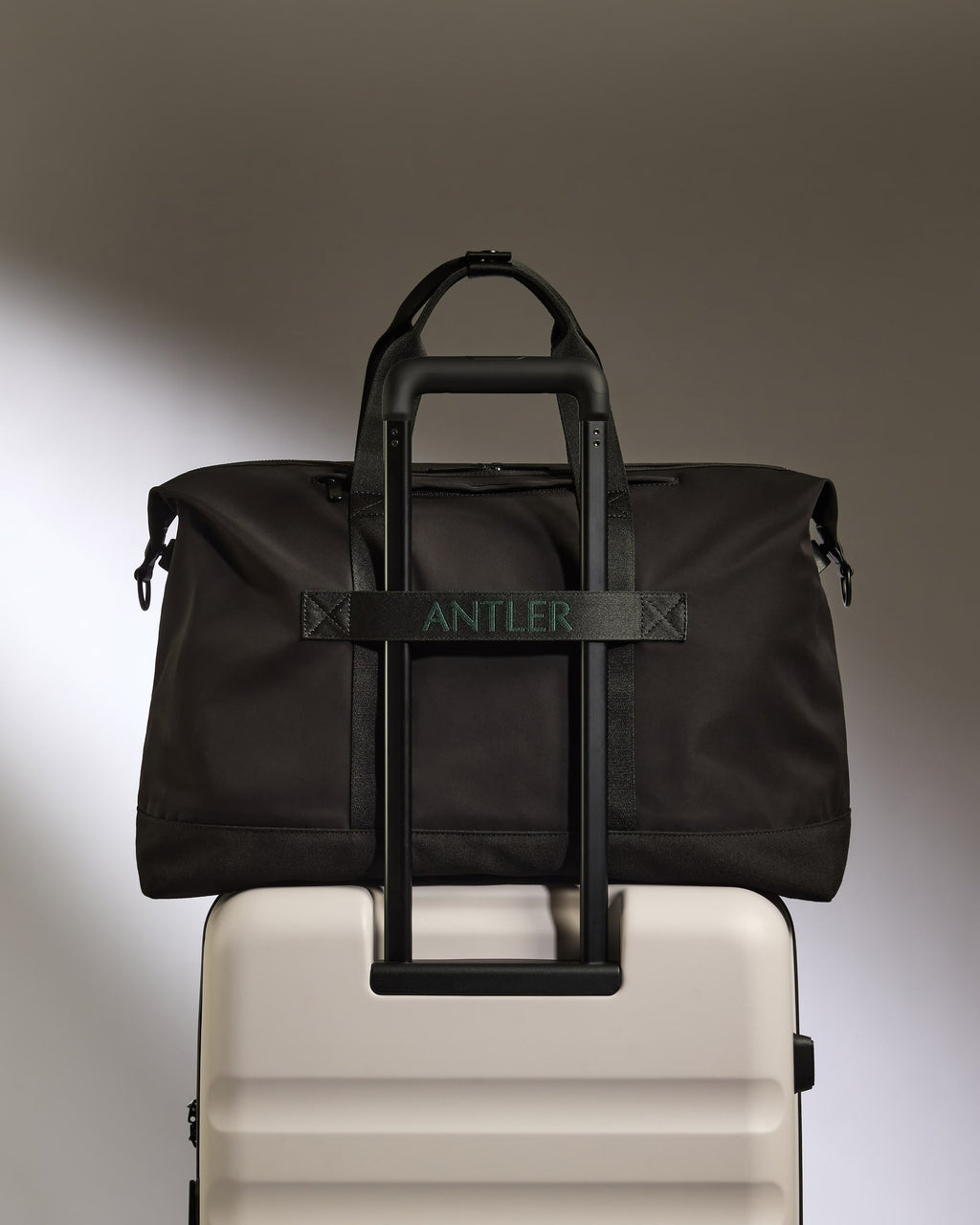 Icon Weekender Bag in Black