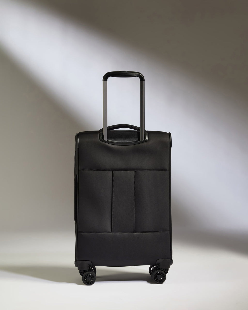 Lightest Cabin Suitcase in Black - Soft Stripe 2.0
