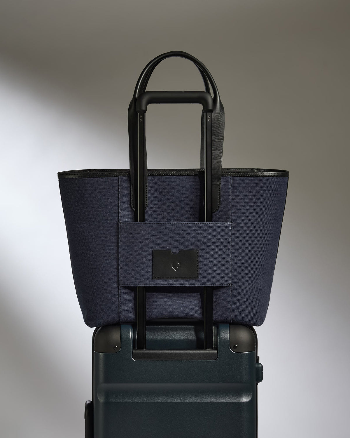 Heritage Tote Bag in Navy