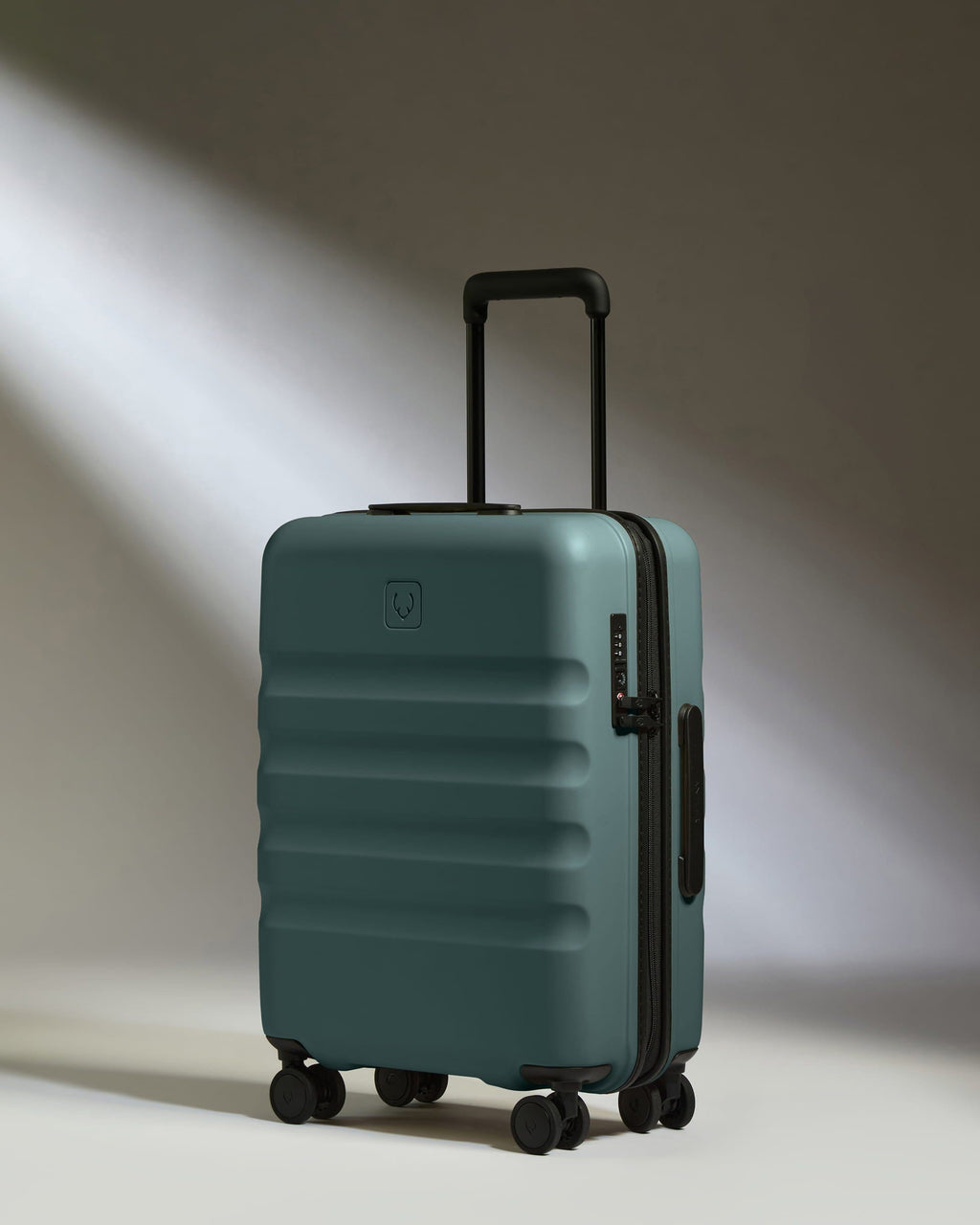 Cabin Suitcase in Glade Blue - Icon Stripe