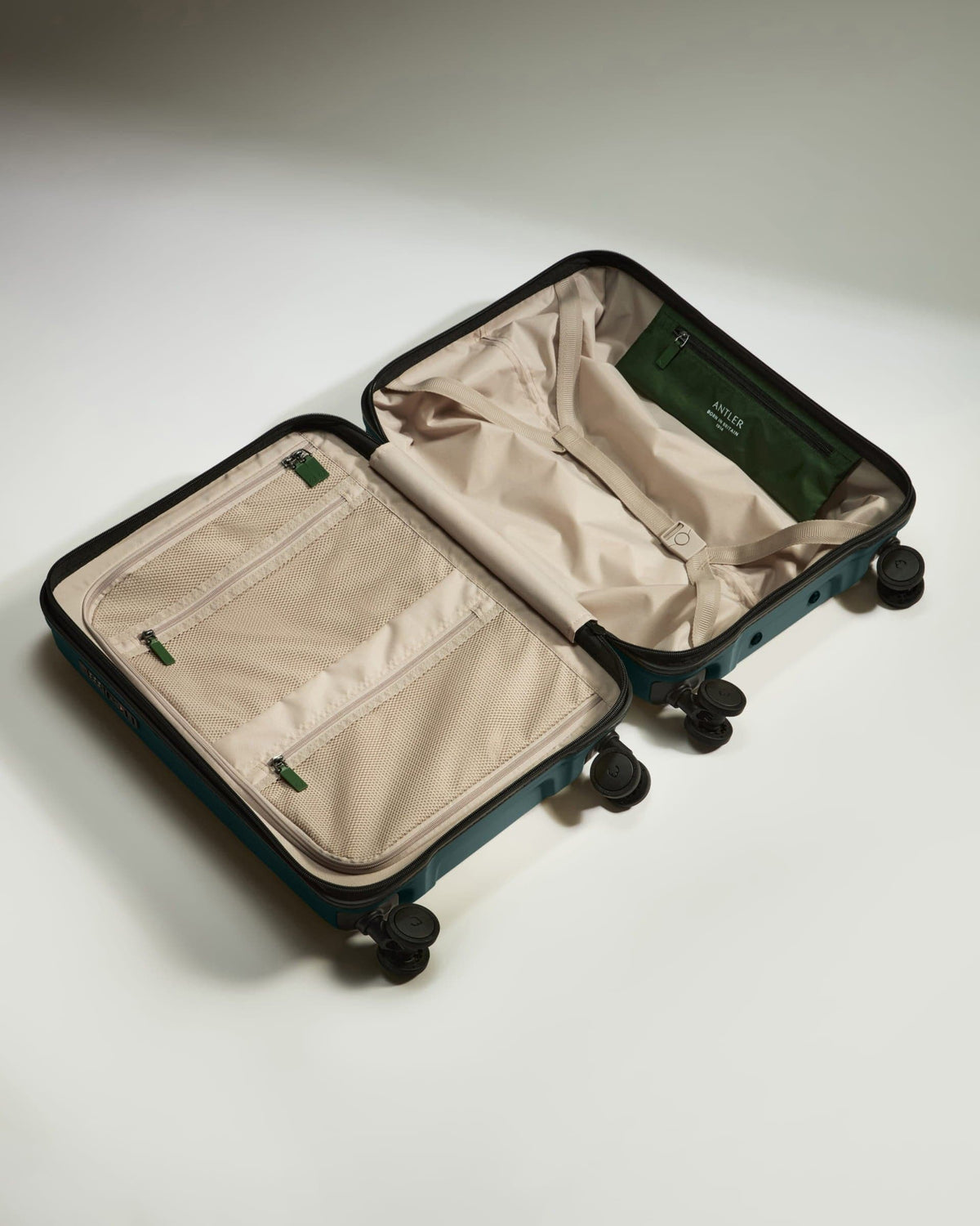 Cabin Suitcase in Glade Blue - Icon Stripe