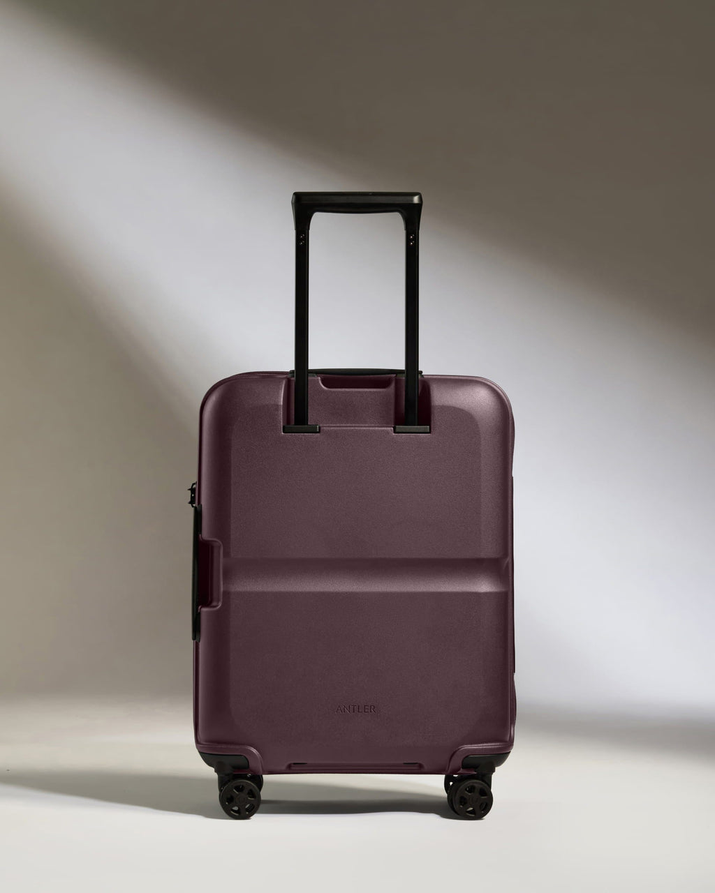Cabin Suitcase in Lagoon Purple - Single Stripe