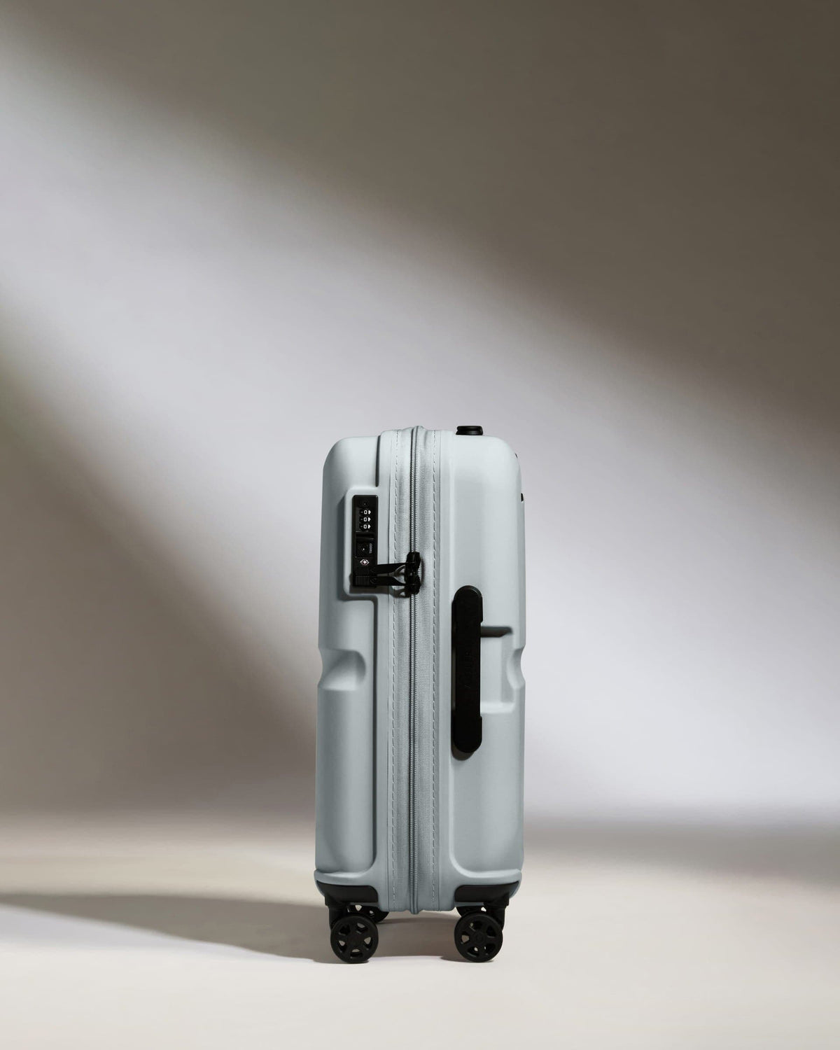 Cabin Suitcase in Salt Blue - Single Stripe