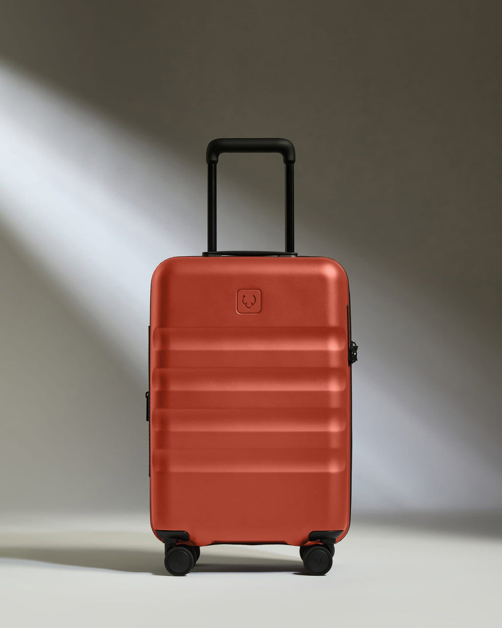 Expandable Cabin Suitcase in Buckthorn Red - Icon Stripe